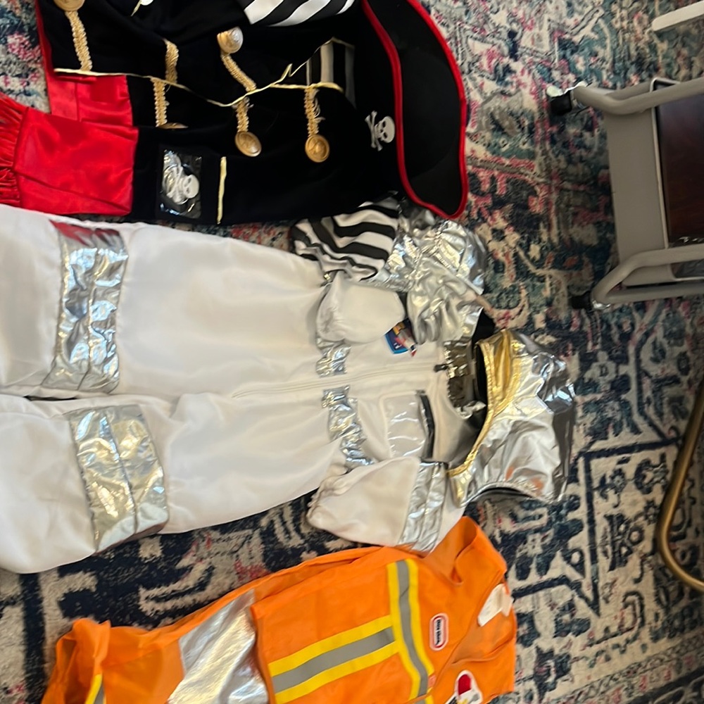 Kids dress up